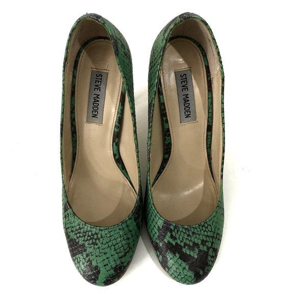 Steve Madden Green Snakeskin Aspiree Heels - Picture 4 of 7